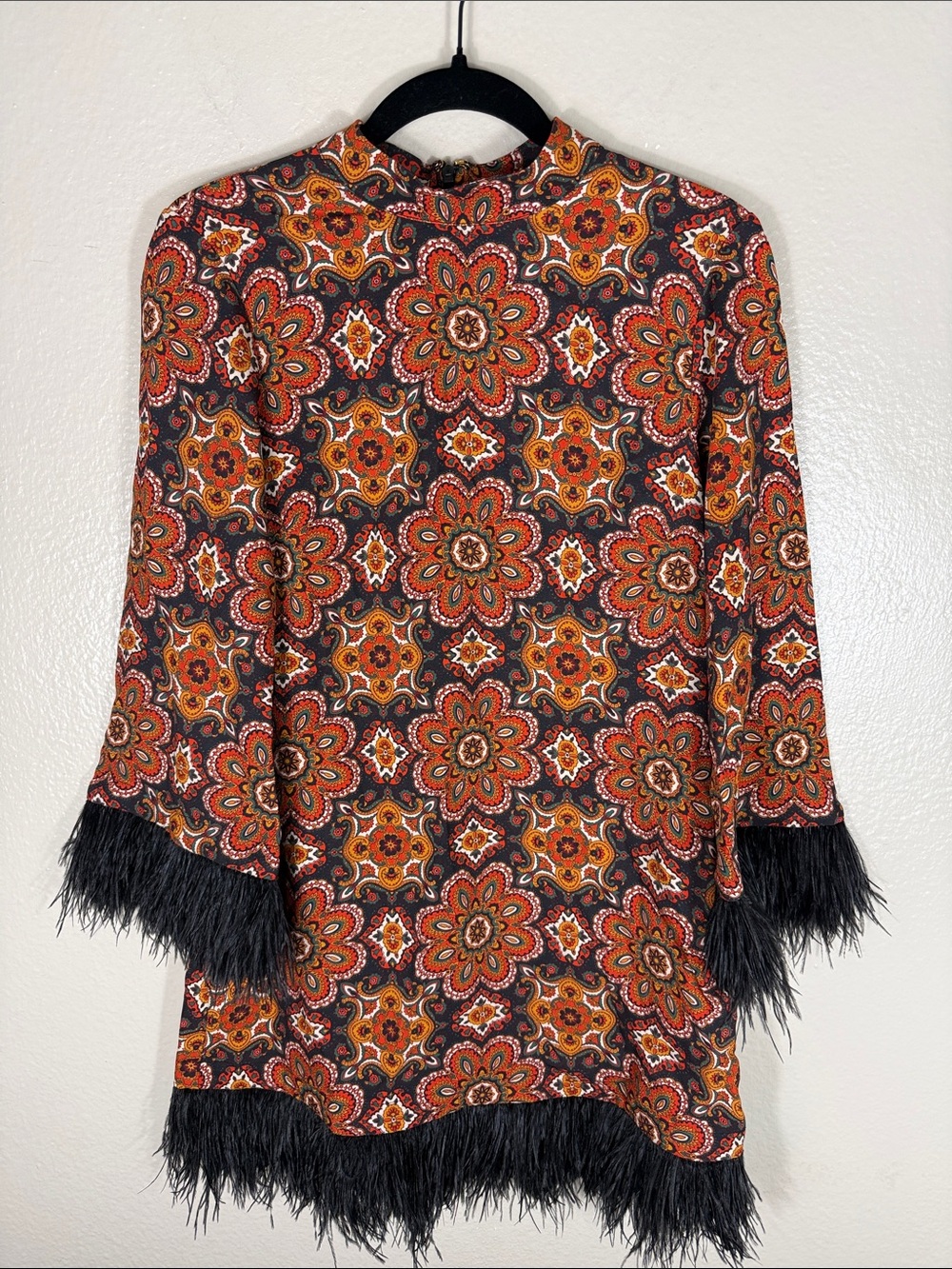 Cara Cara Scarf Medallion Chai Tea Vida Mini Dress - Picture 4 of 8